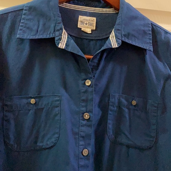 Converse Woman’s Blue Blouse Size L - Picture 2 of 9
